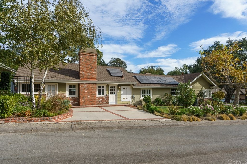 2127 Lyans Drive La Canada Flintridge, CA 91011 - Photo 45 of 57