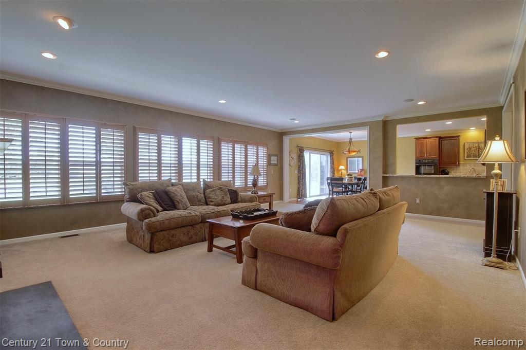 4210 Derry Court Rochester, MI 48306 - Photo 27 of 65