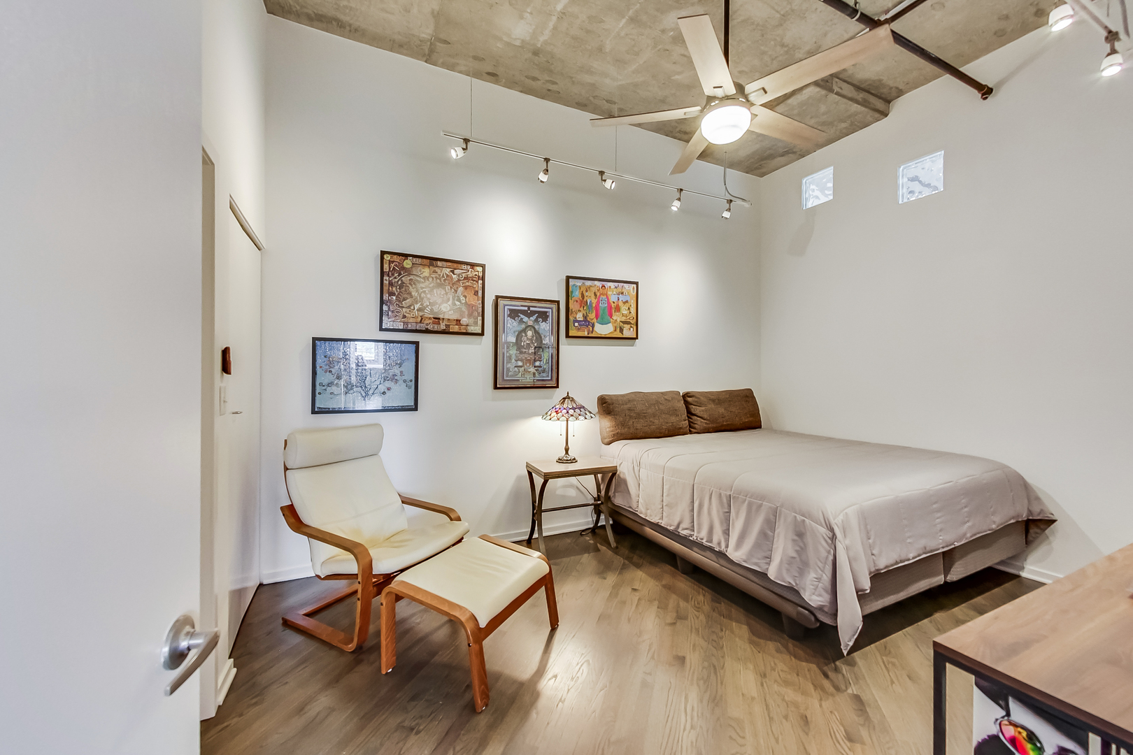 933 West Van Buren Street, Unit 912 Chicago, IL 60607 - Photo 16 of 31
