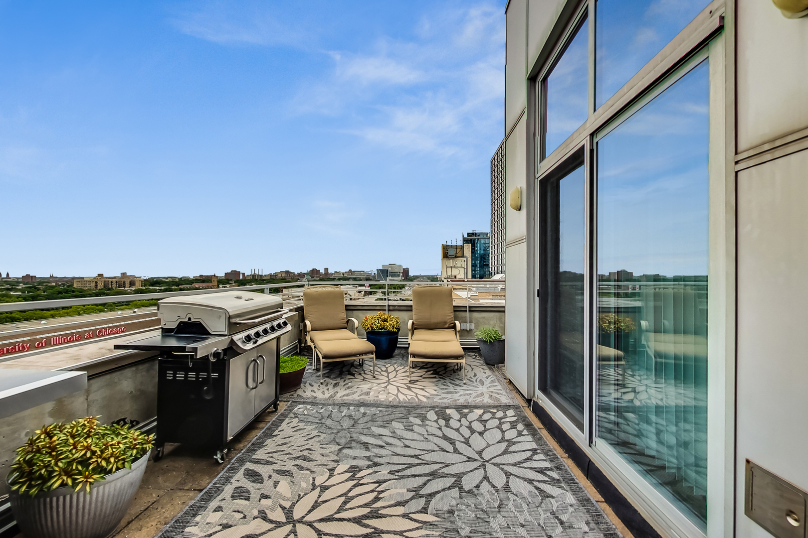 933 West Van Buren Street, Unit 912 Chicago, IL 60607 - Photo 22 of 31