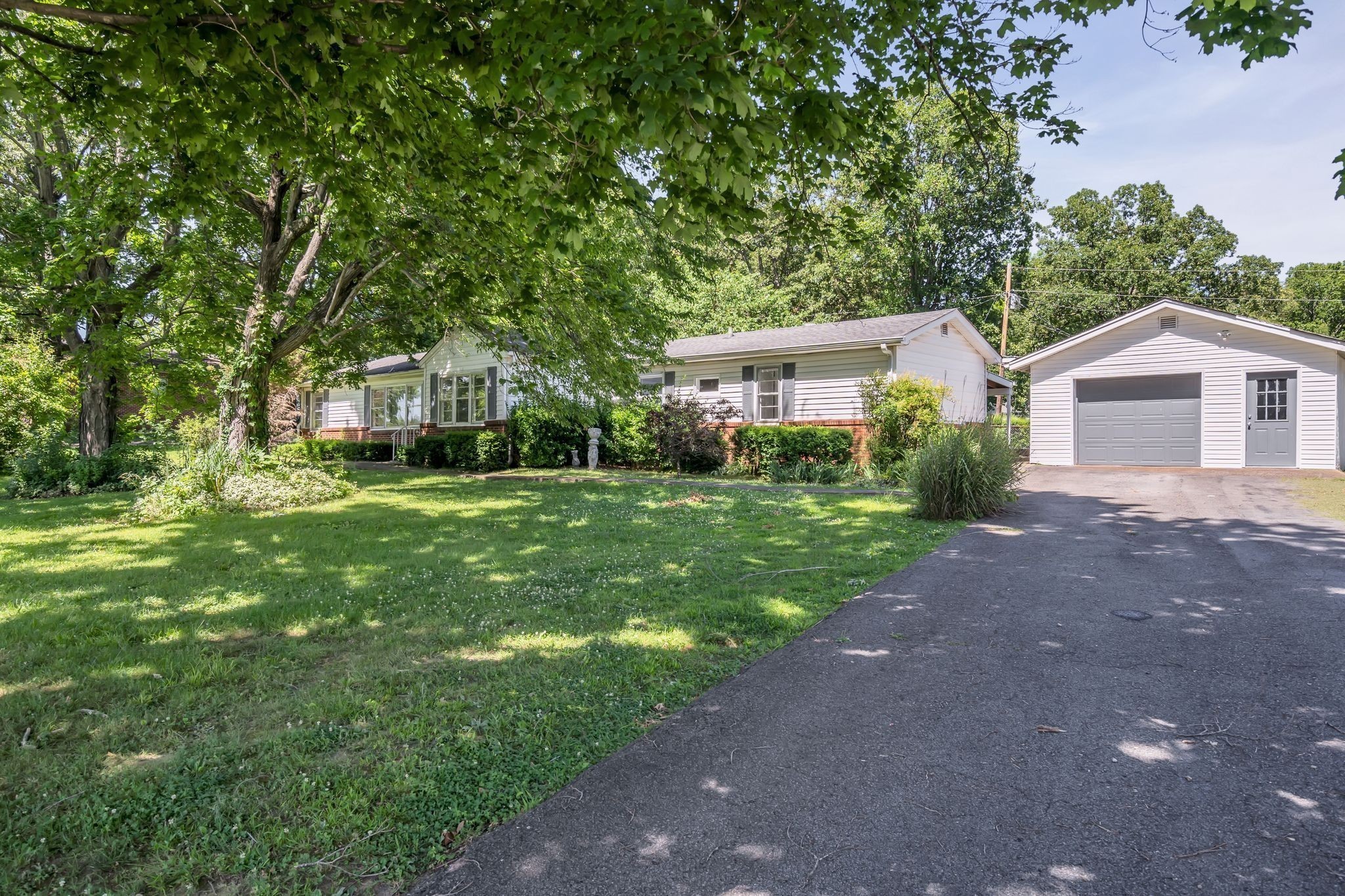 103 Sunset Road Dickson, TN 37055 - Photo 1 of 45 Gallery Image 1