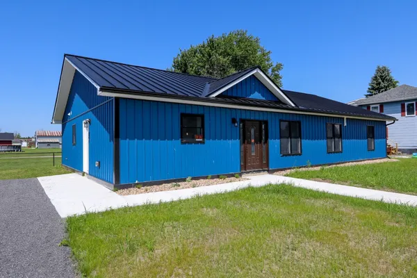 $425,000 | 28 Delaware Street, Rouses Point, NY 12979