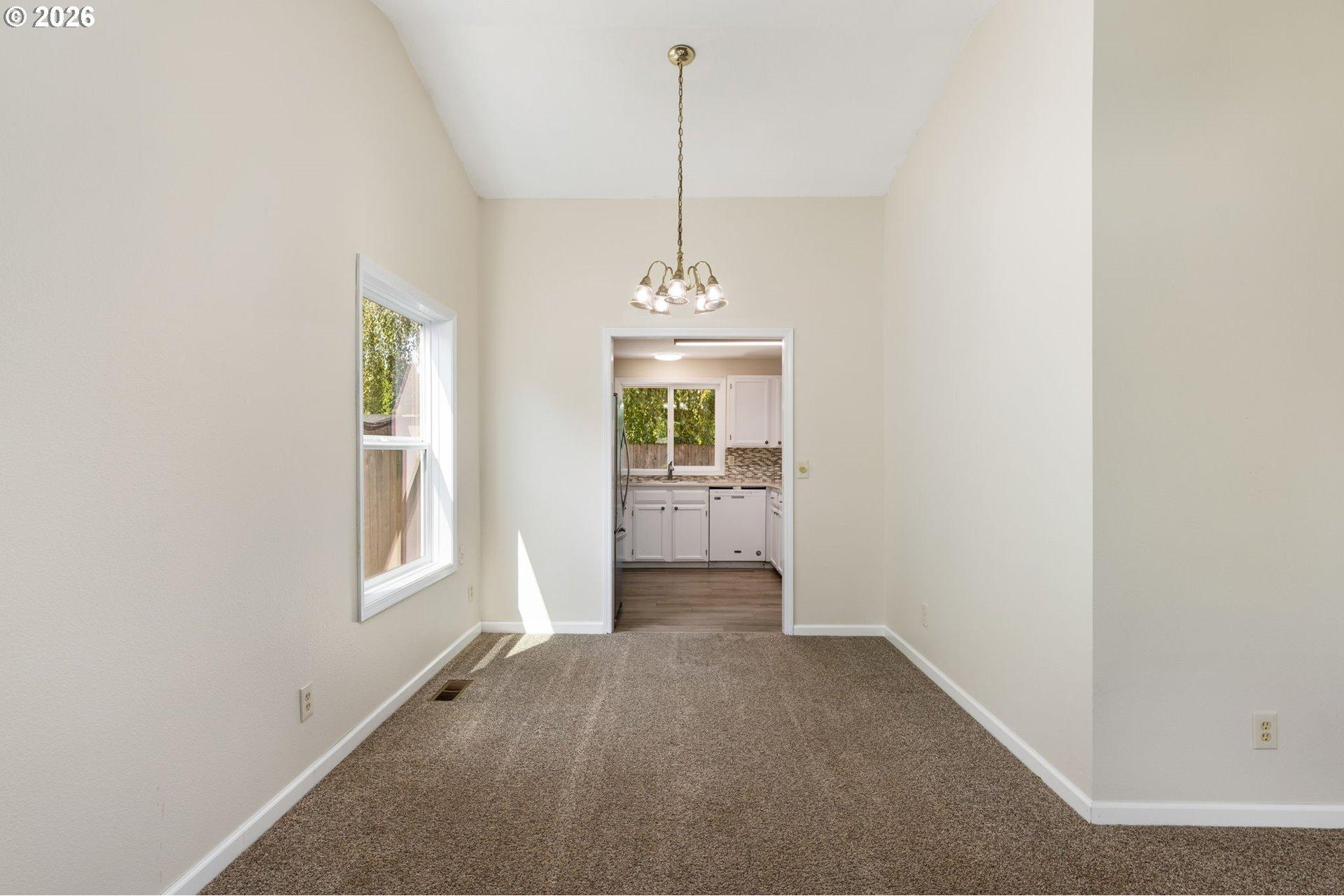 1480 South Alpine Street Cornelius, OR 97113 - Photo 7 of 28 Dining Room