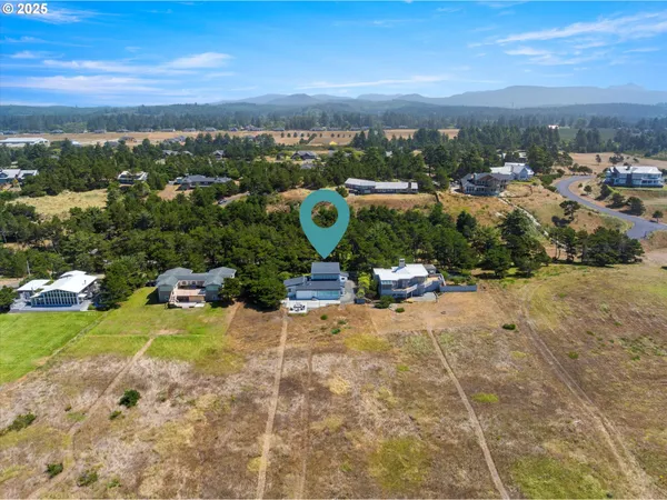 $1,700,000 | 89026 Ocean Drive, Warrenton, OR 97146
