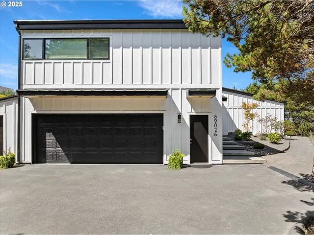 $1,850,000 | 89026 Ocean Drive, Warrenton, OR 97146