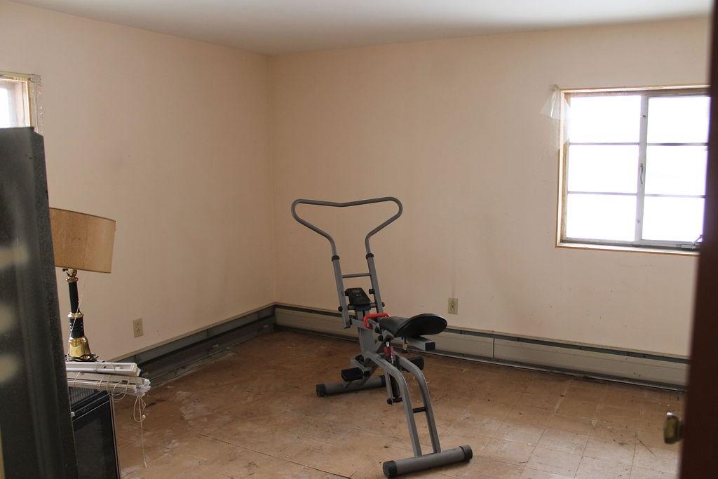 614 New Castle Road Butler, PA 16001 - Photo 14 of 16