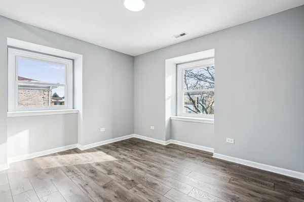 $3,000 | 10406 Waterford Drive, Unit 2, Westchester, IL 60154