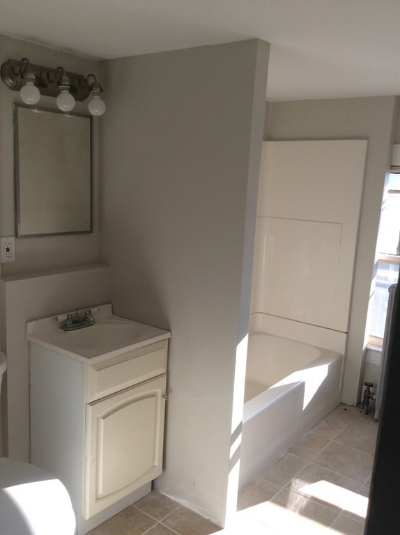 229 Wilbraham Road Springfield, MA 01109 - Photo 25 of 27 Gallery Image 25