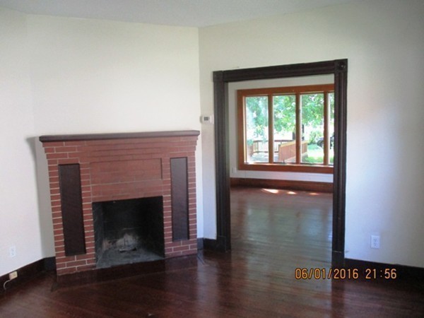 229 Wilbraham Road Springfield, MA 01109 - Photo 8 of 27 Gallery Image 8