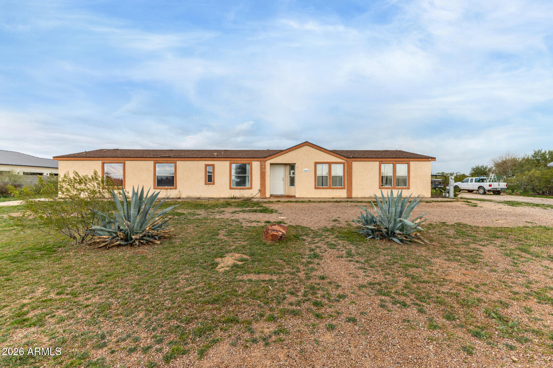 3809 North Hohokam Road Florence, AZ 85132 - Photo 2 of 39 02 - Hohokam