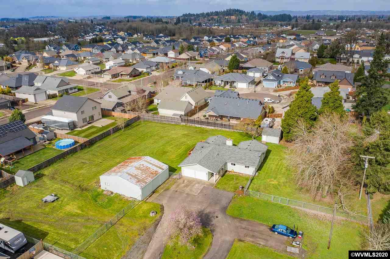 3261 Alexander Lane Northeast Albany, OR 97321 - Photo 4 of 42