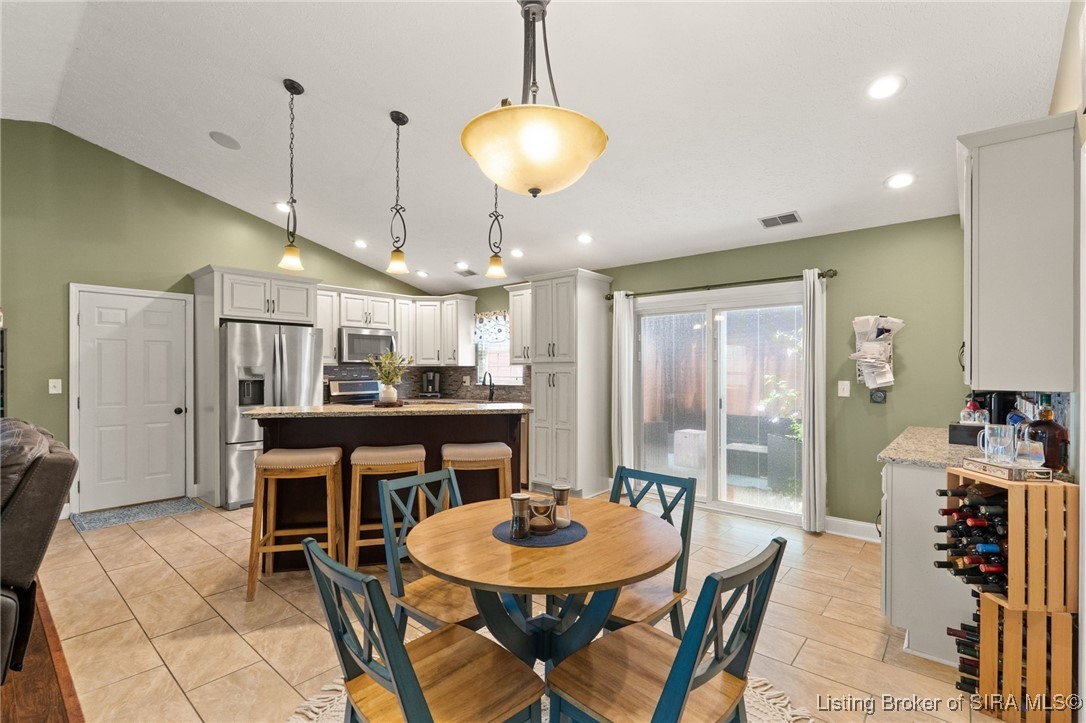 1329 Valley View Road New Albany, IN 47150 - Photo 11 of 35