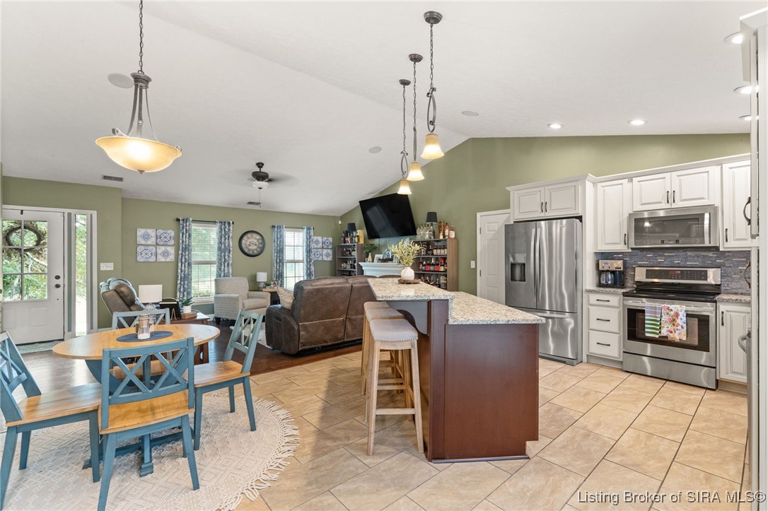 1329 Valley View Road New Albany, IN 47150 - Photo 13 of 35