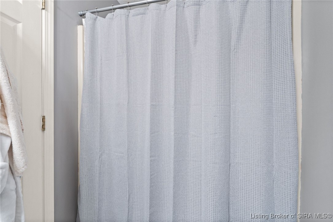 1329 Valley View Road New Albany, IN 47150 - Photo 25 of 35