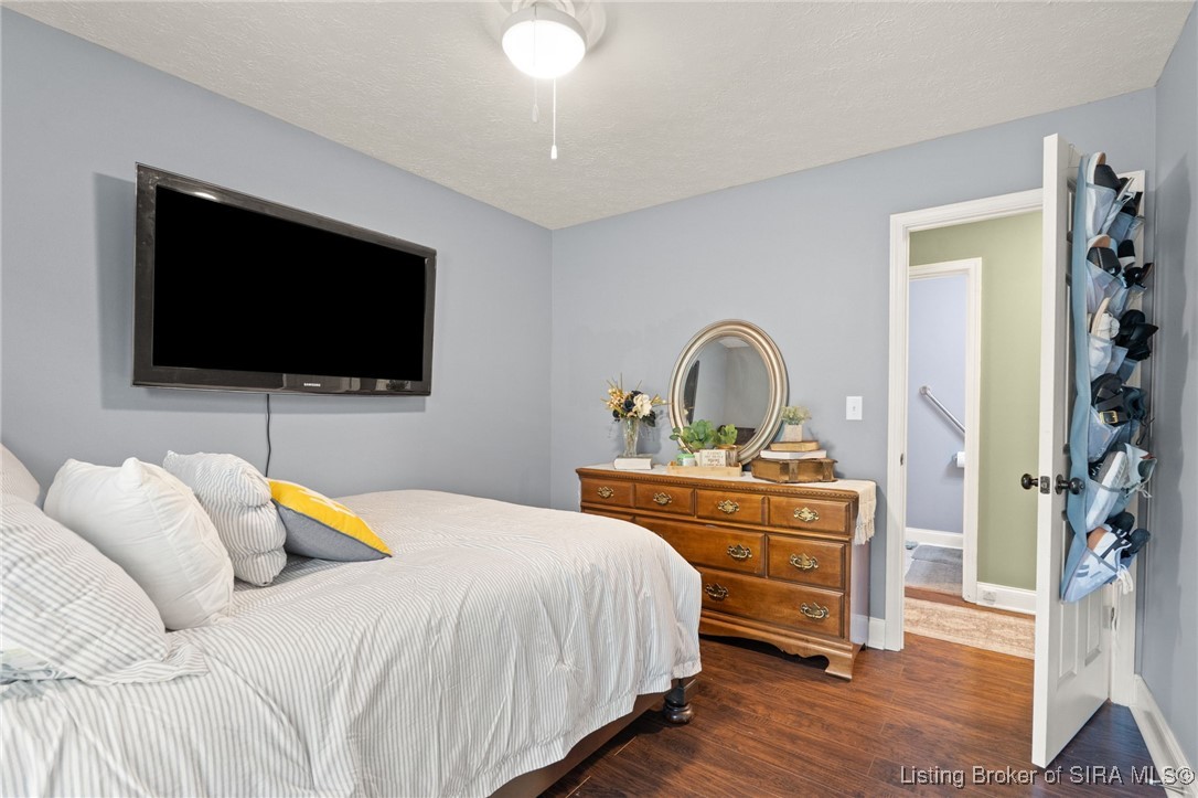 1329 Valley View Road New Albany, IN 47150 - Photo 28 of 35