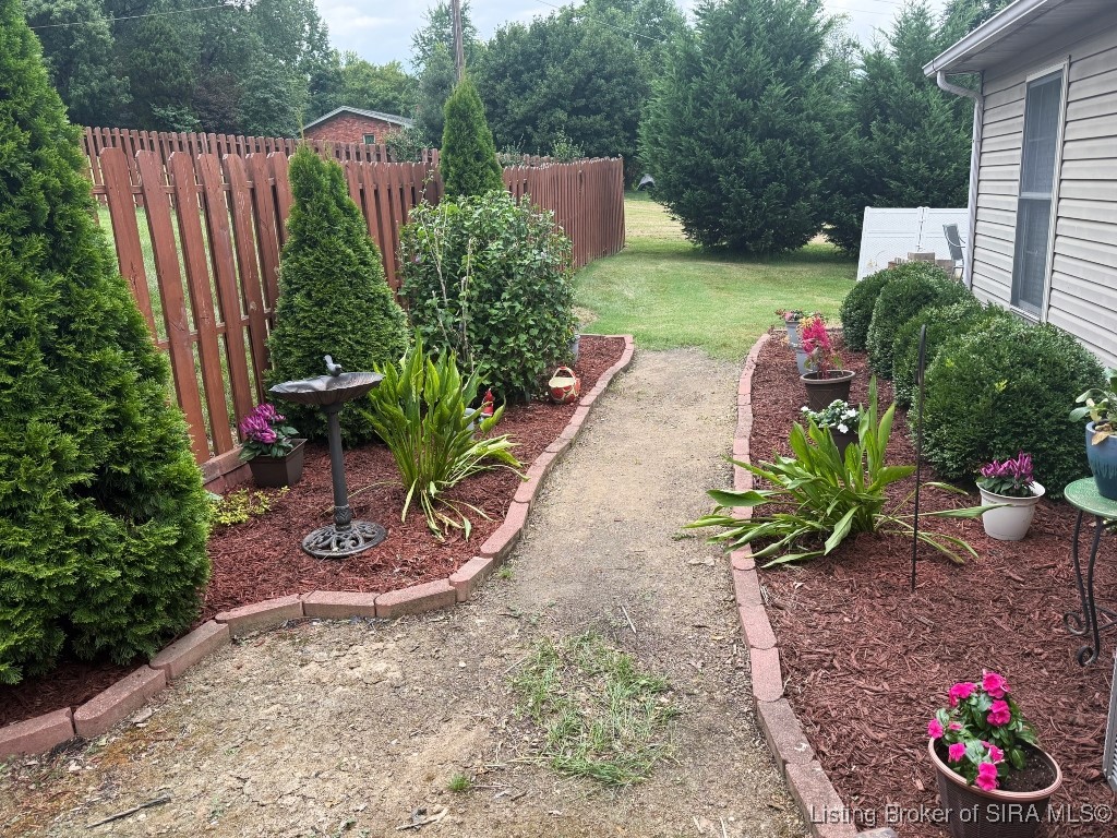 1329 Valley View Road New Albany, IN 47150 - Photo 31 of 35