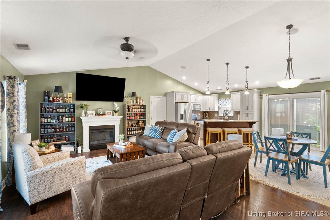 1329 Valley View Road New Albany, IN 47150 - Photo 8 of 35