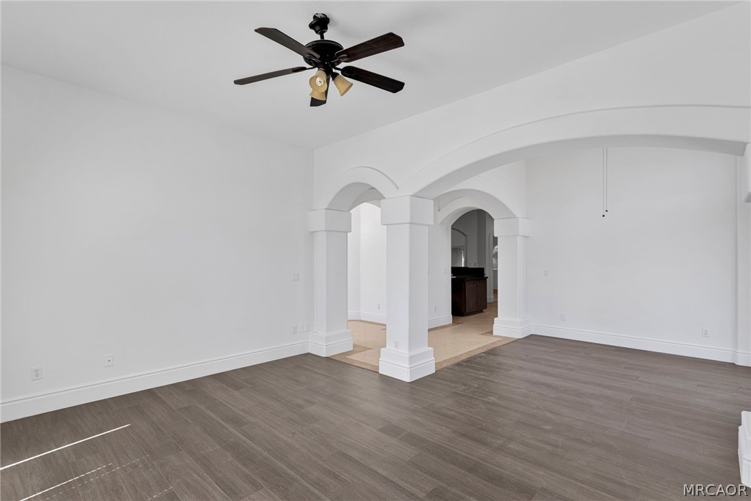 16233 Ridge View Drive Apple Valley, CA 92307 - Photo 9 of 60