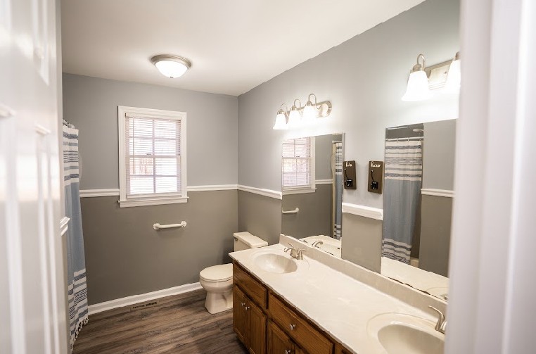 5026 Mt Zion Road Springfield, TN 37172 - Photo 13 of 18 a bathroom with a sink toilet and shower