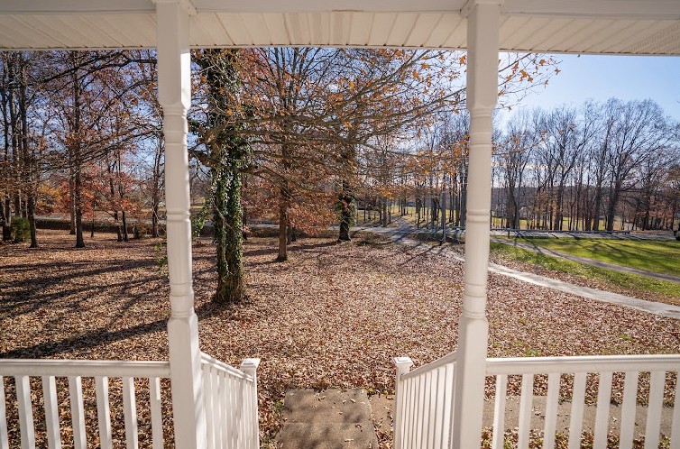 5026 Mt Zion Road Springfield, TN 37172 - Photo 4 of 18 a view of a backyard with wooden fence
