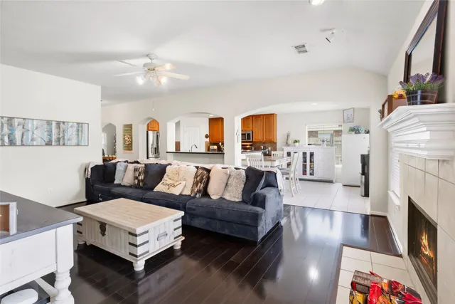 $394,999 | 2117 Laughing Gull Lane, League City, TX 77573