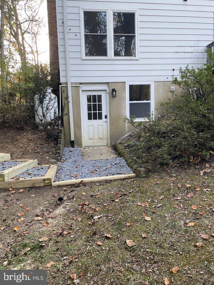 400 Granville Drive Riva, MD 21140 - Photo 3 of 19 Separate Entrance