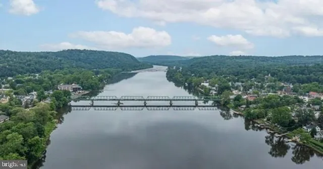 $900,000 | 617 Heath Court, Lambertville, NJ 08530