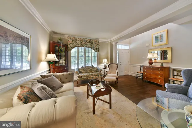 $900,000 | 617 Heath Court, Lambertville, NJ 08530