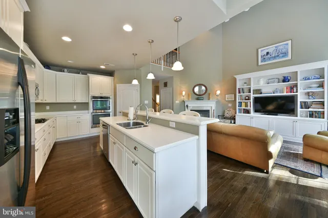 $900,000 | 617 Heath Court, Lambertville, NJ 08530