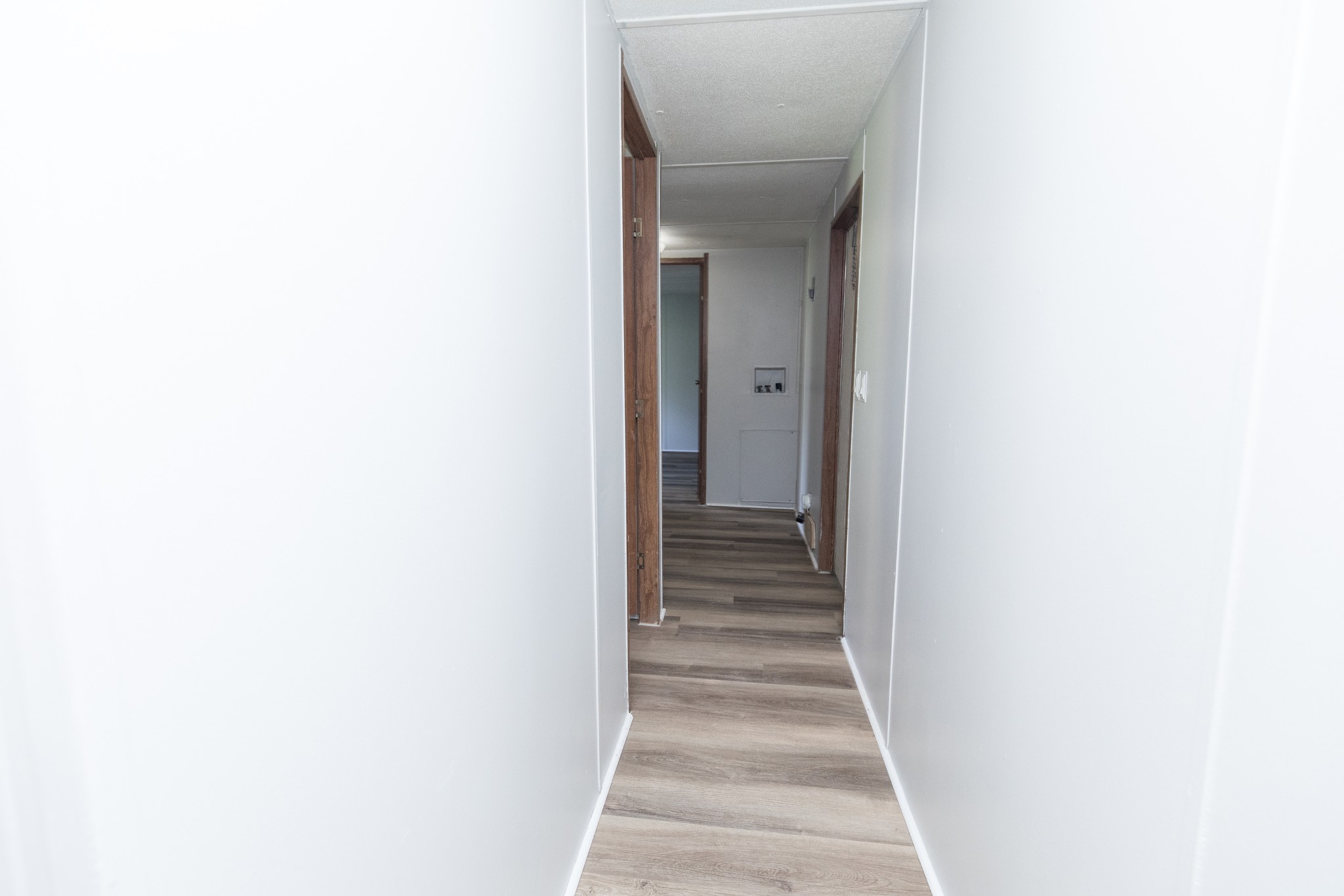 1304 Shell Road Goodlettsville, TN 37072 - Photo 12 of 40 a view of a hallway with a white walls