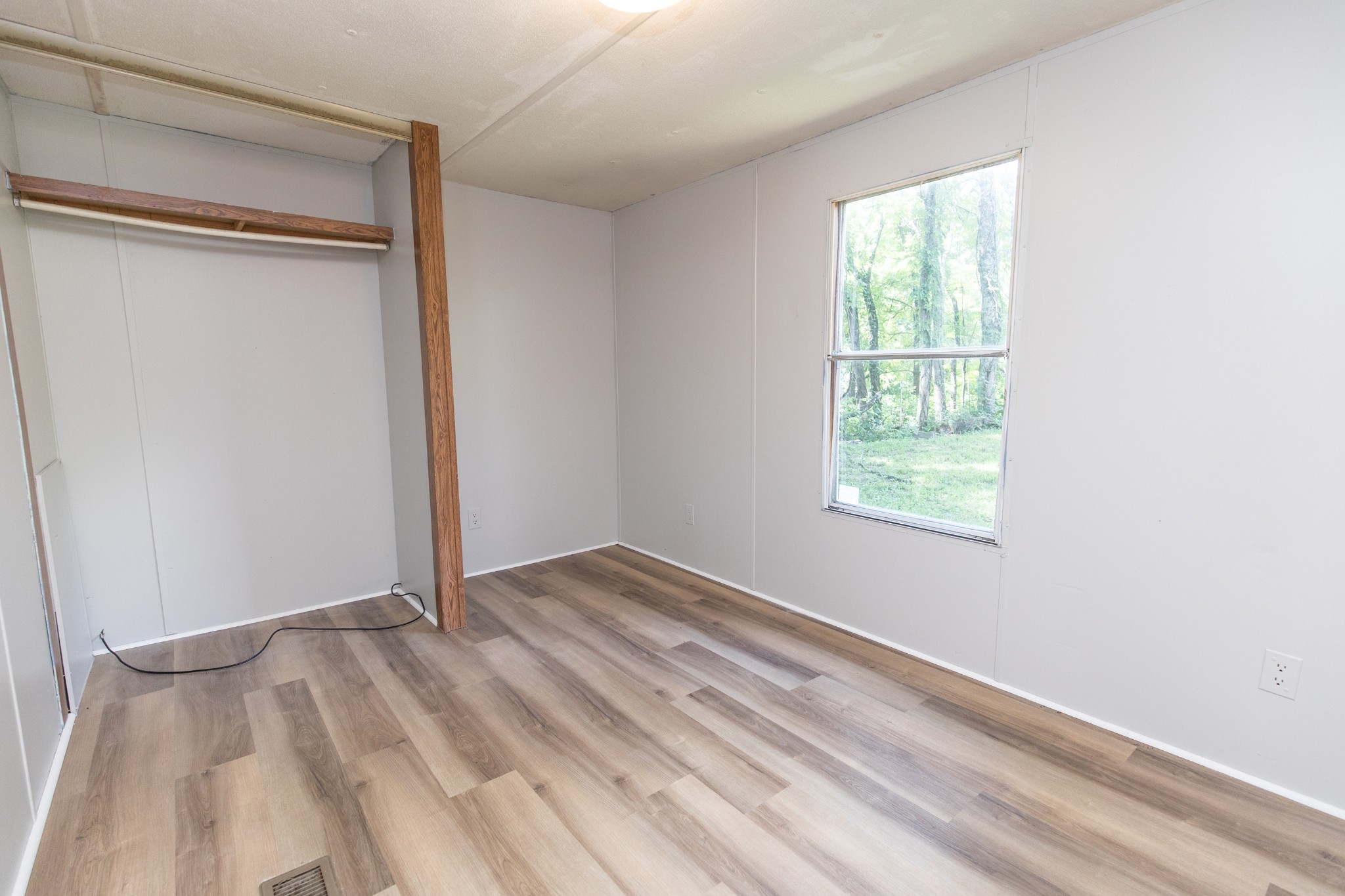 1304 Shell Road Goodlettsville, TN 37072 - Photo 10 of 40 a view of an empty room with a window