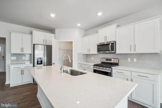 $669,990 | 4 Comes Rdg Court, Rosedale, MD 21237