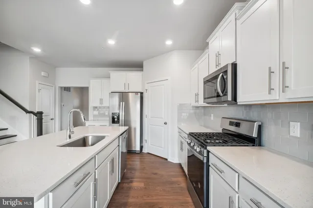 $669,990 | 4 Comes Rdg Court, Rosedale, MD 21237