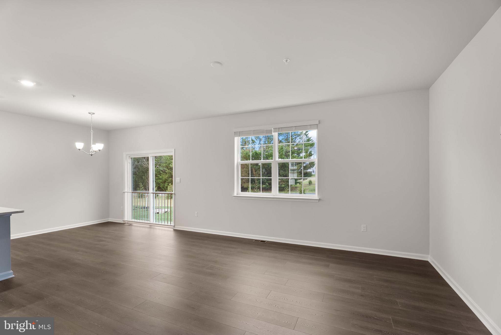 4 Comes Rdg Court Rosedale, MD 21237 - Photo 9 of 36 Gallery Image 9
