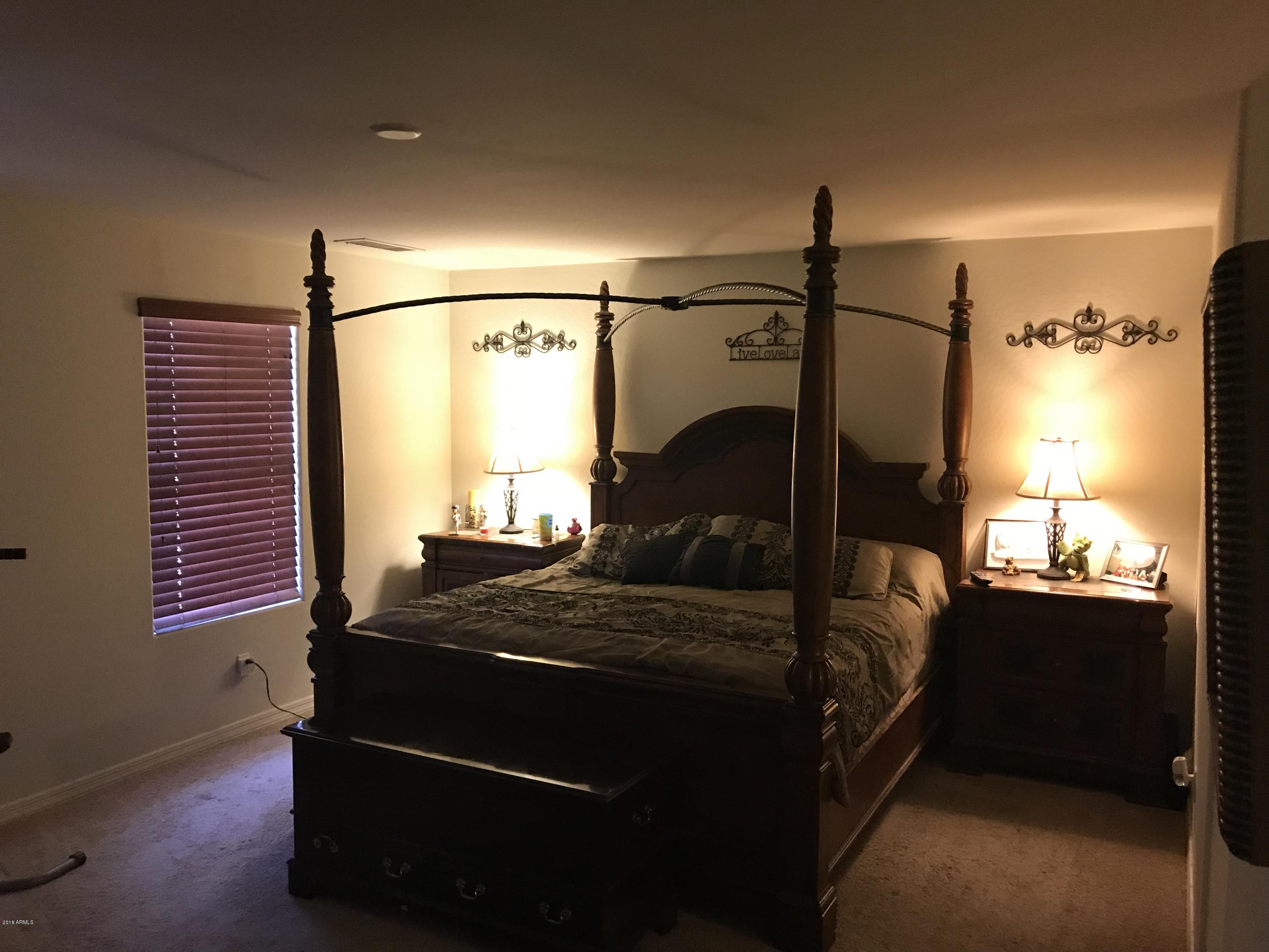 2019 West Kathleen Road Phoenix, AZ 85023 - Photo 5 of 18 A78F8F88-C8F3-4E36-9648-A8F8B577427C