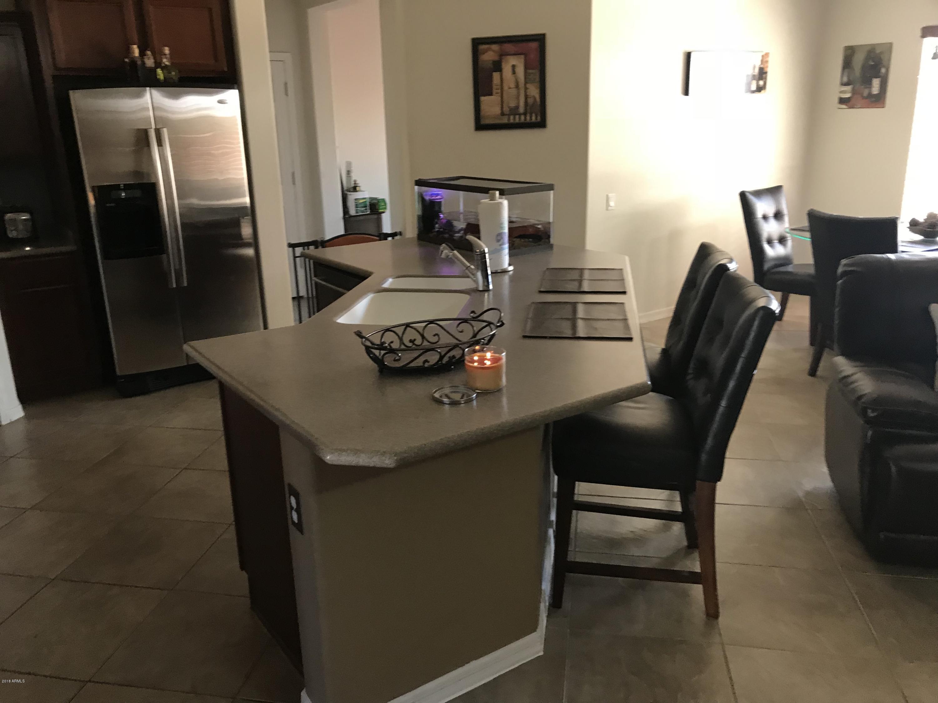 2019 West Kathleen Road Phoenix, AZ 85023 - Photo 8 of 18 B31D8D66-C987-43AF-A4A2-6A2FA649DB61