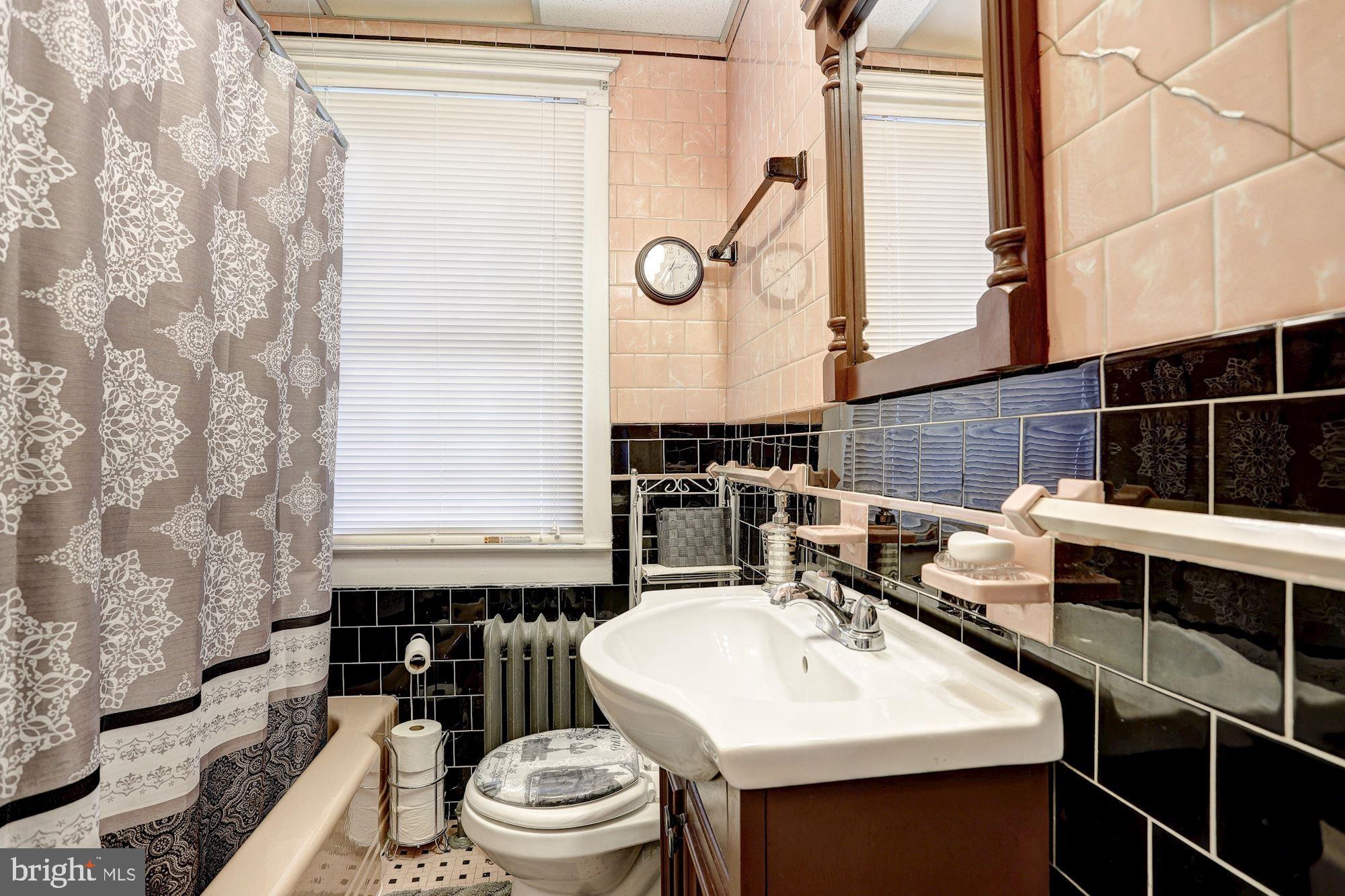 3919 Pinkney Road Baltimore, MD 21215 - Photo 8 of 24 Full Bath