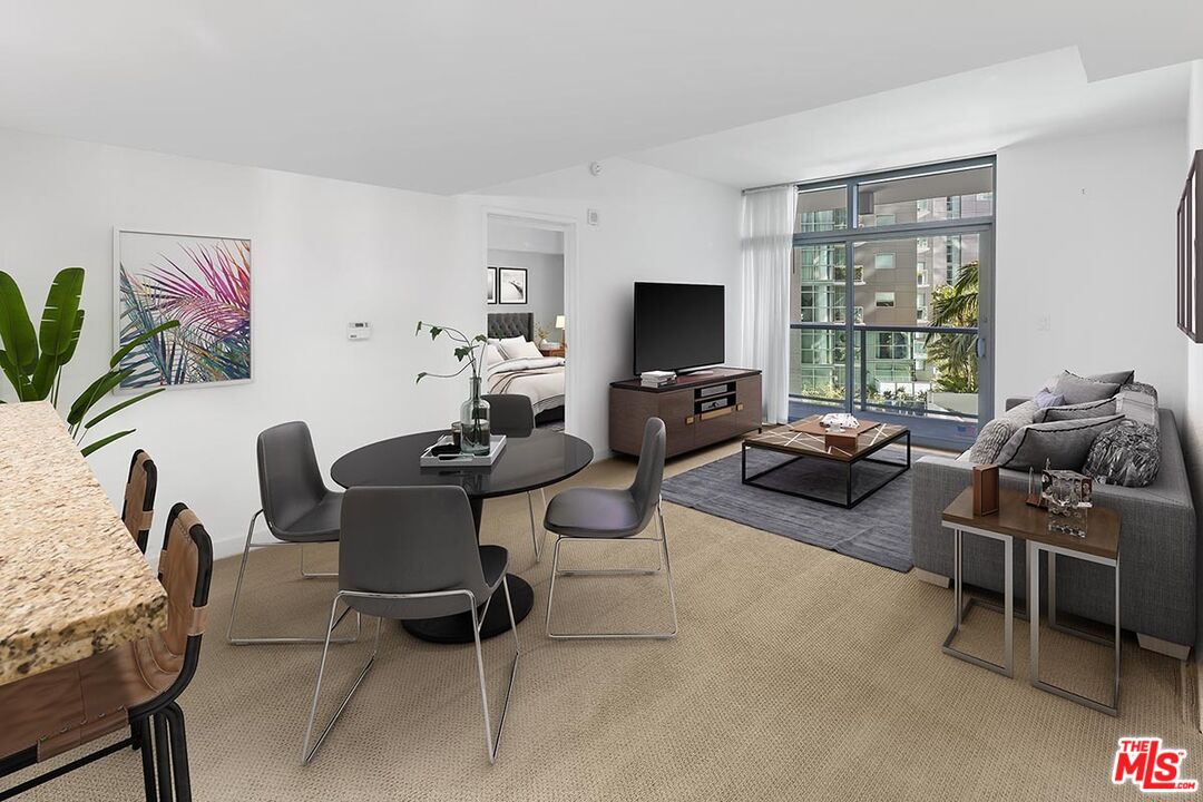 13700 Marina Pointe Drive, Unit 526, Marina del Rey, CA 90292 Compass