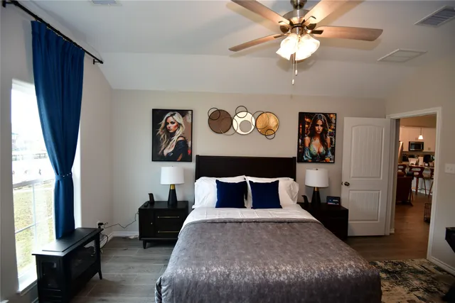 $2,800 | 100 Wildwood Lake Drive, Huntsville, TX 77340