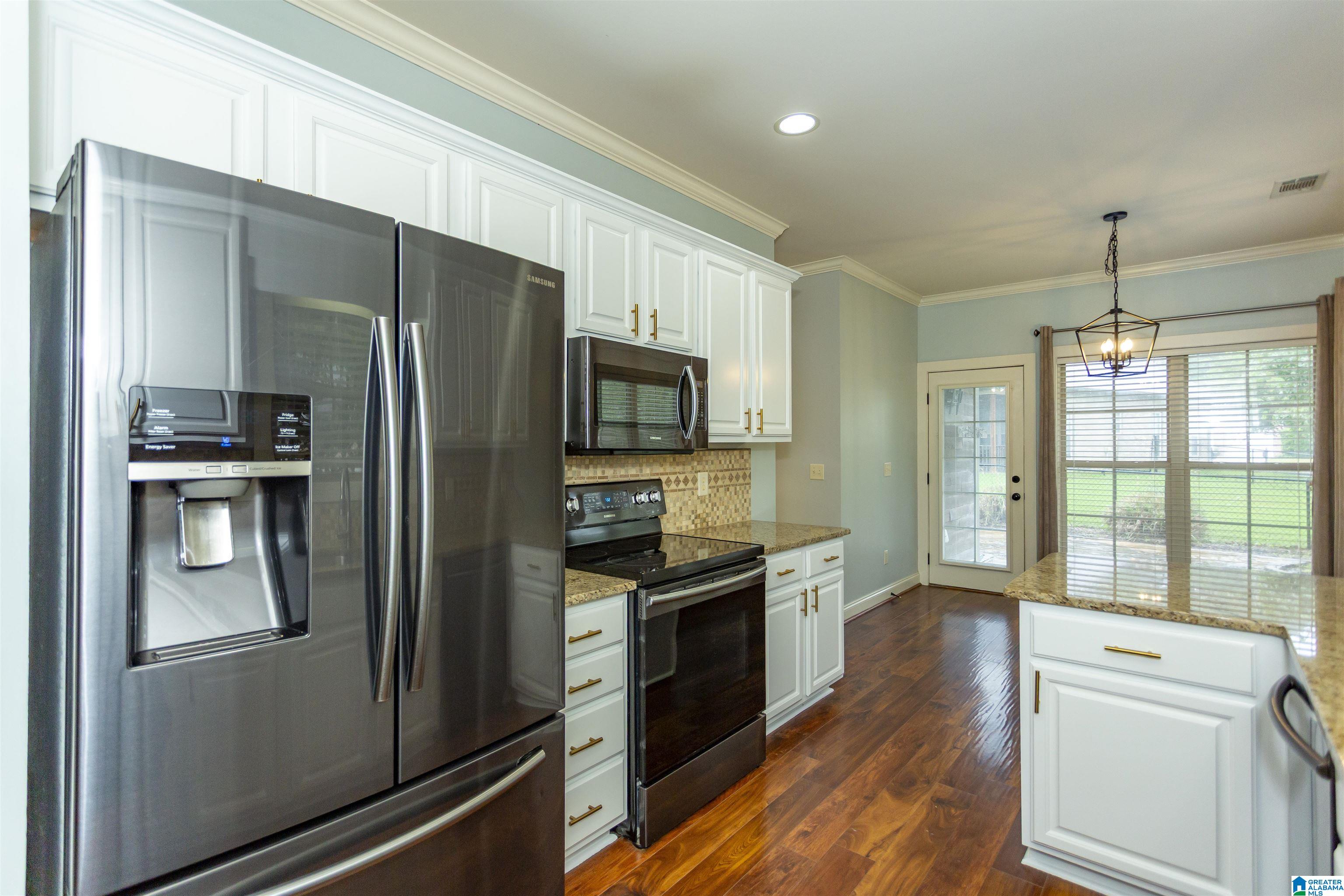 1120 Weybridge Way Pelham, AL 35124 - Photo 10 of 56