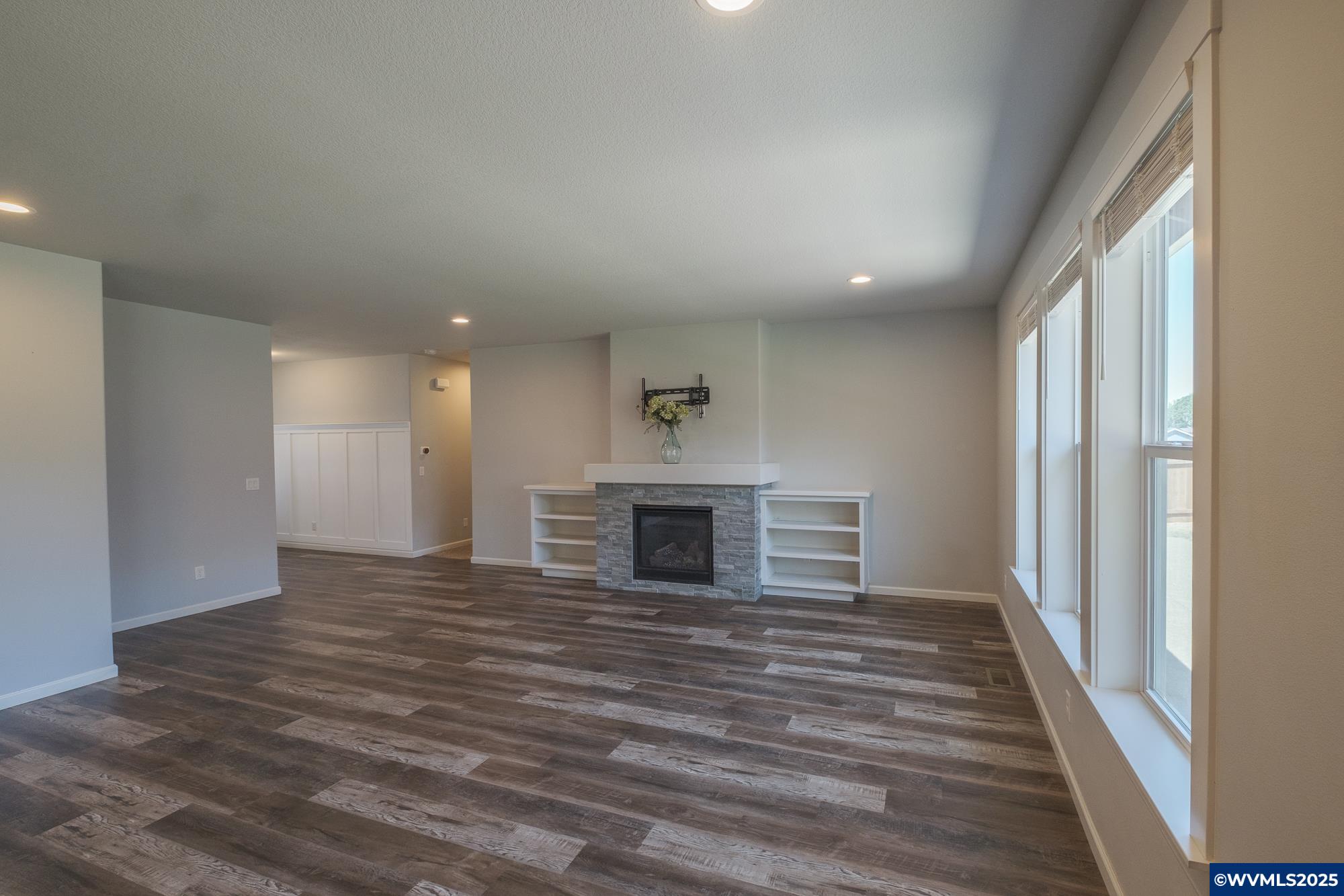 5839 Northeast Tuscan Loop Albany, OR 97321 - Photo 13 of 50 Gallery Image 13