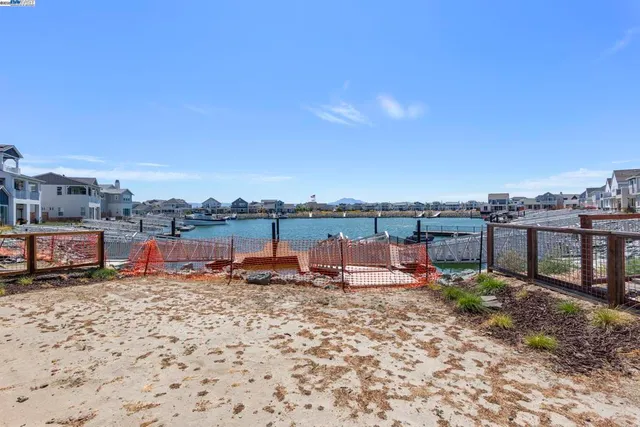 $1,050,498 | 10-10 Grey Whale Place, Bethel Island, CA 94511