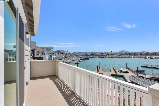$1,050,498 | 10-10 Grey Whale Place, Bethel Island, CA 94511