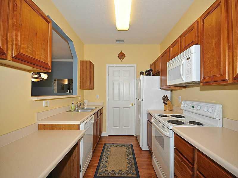 1320 Shadow Ridge Road Indianapolis, IN 46280 - Photo 9 of 24 Gallery Image 9