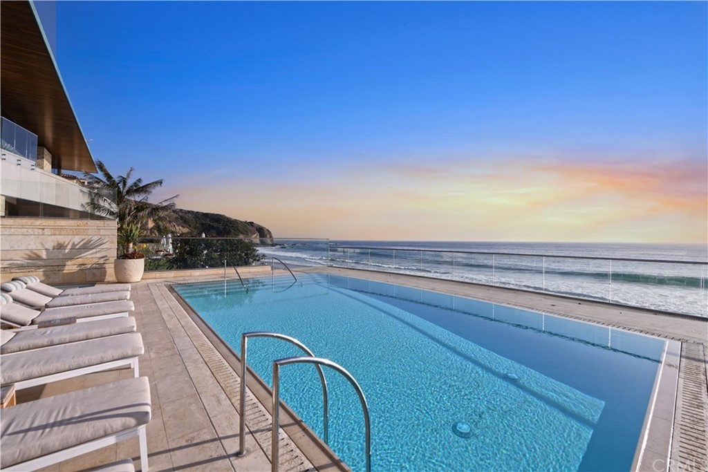 9 Seabreeze Terrace Dana Point, CA 92629 - Photo 29 of 34 a view of a balcony with an ocean view
