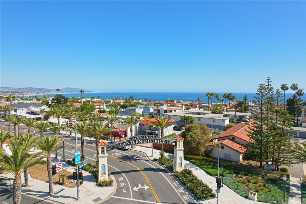 9 Seabreeze Terrace Dana Point, CA 92629 - Photo 33 of 34 an aerial view of a city with lots of residential buildings