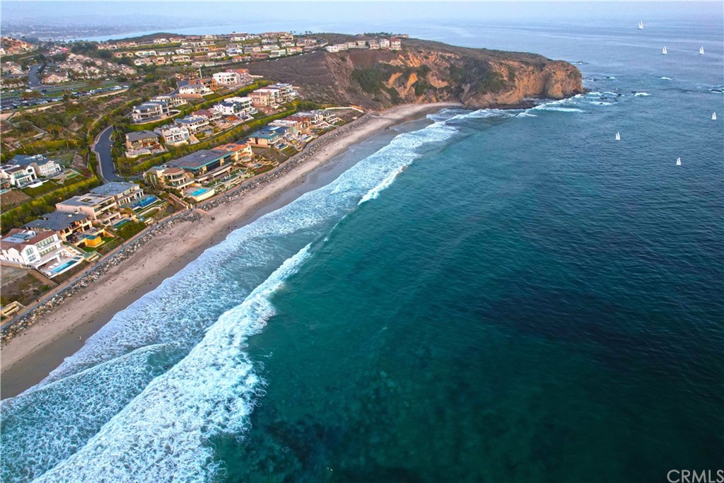9 Seabreeze Terrace Dana Point, CA 92629 - Photo 8 of 34 a view of a city