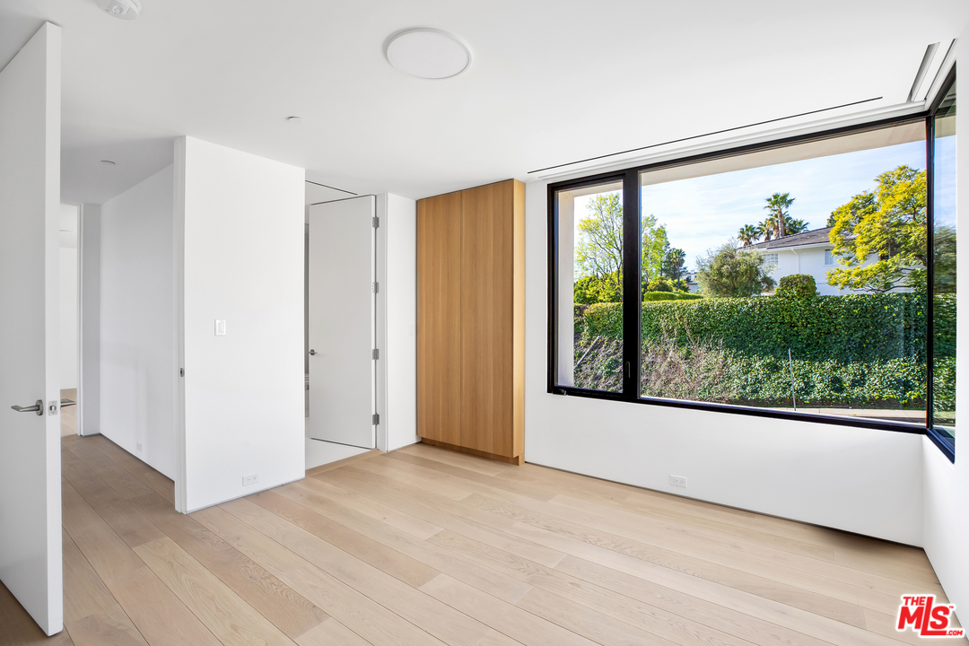 1448 Stradella Road Los Angeles, CA 90077 - Photo 30 of 49