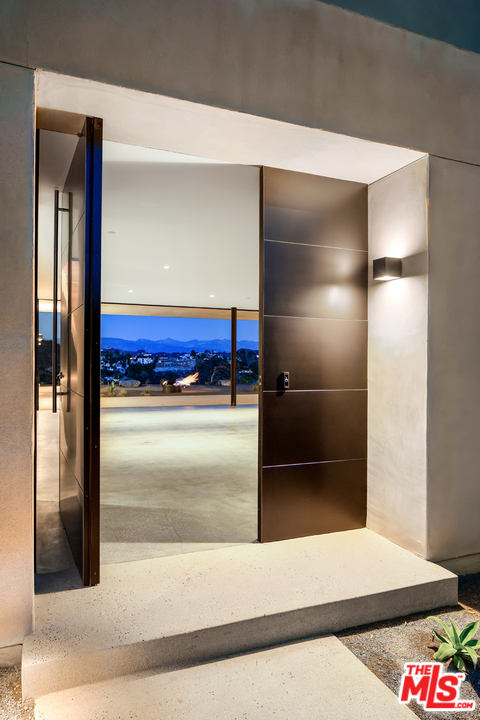 1448 Stradella Road Los Angeles, CA 90077 - Photo 38 of 49