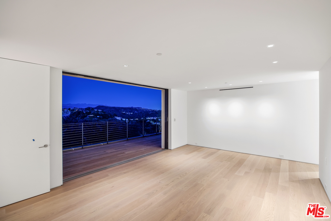 1448 Stradella Road Los Angeles, CA 90077 - Photo 46 of 49